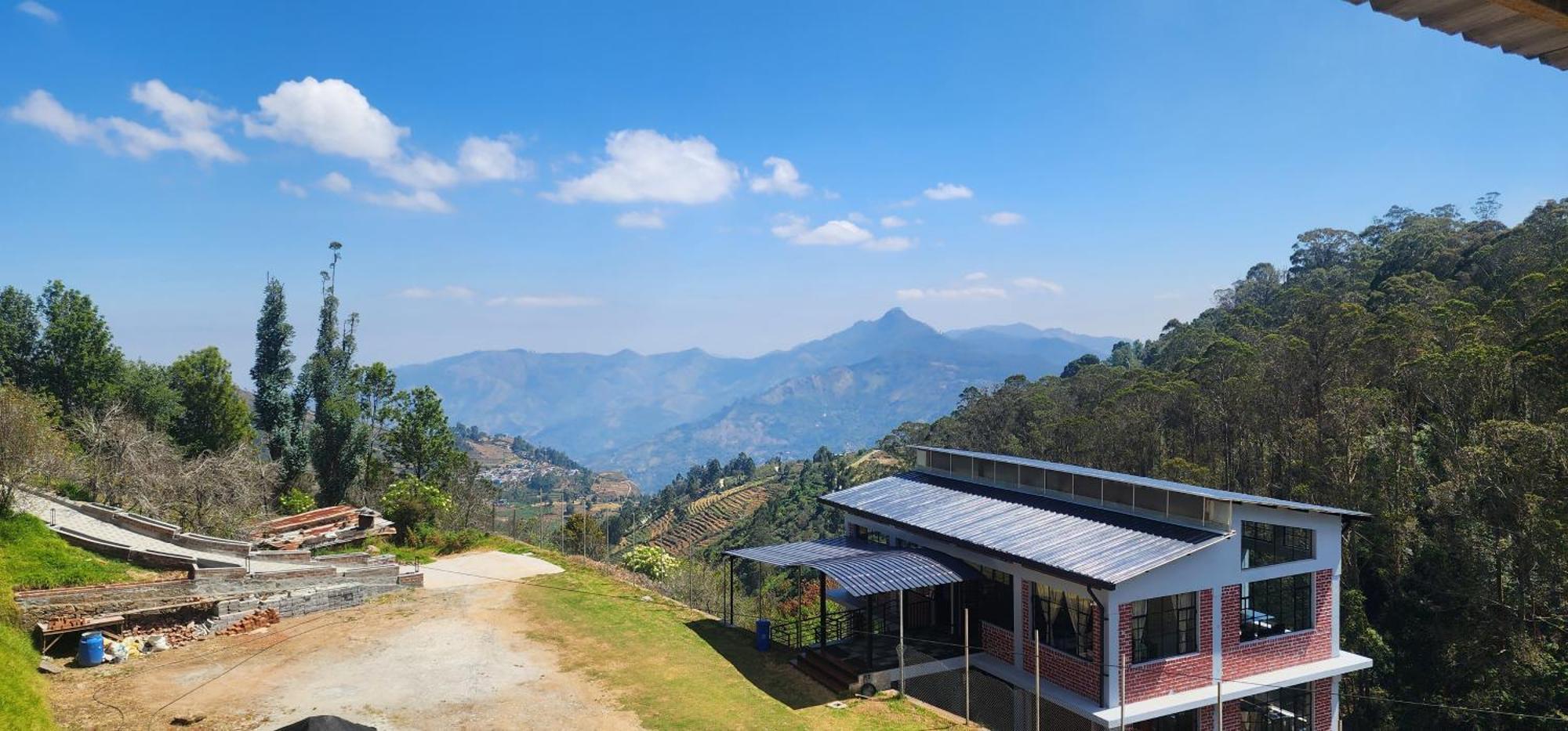 Aura Crimson Vistas Hotel Kodaikanal Exterior photo