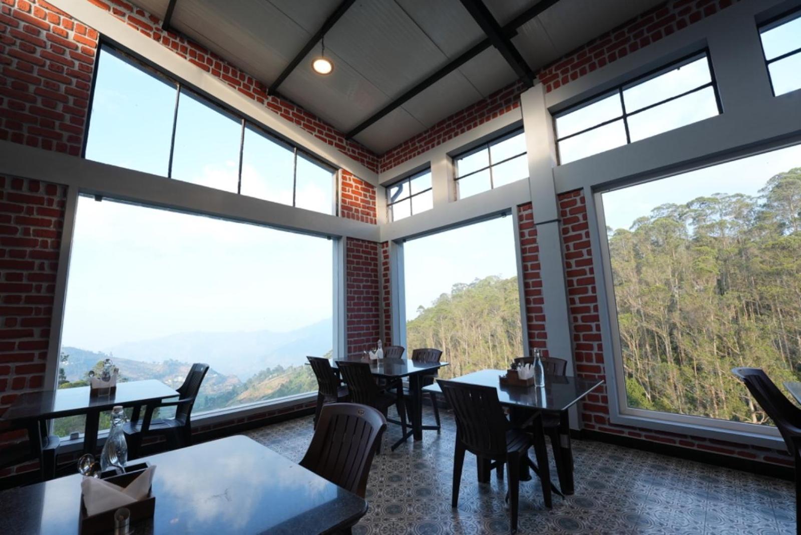 Aura Crimson Vistas Hotel Kodaikanal Exterior photo